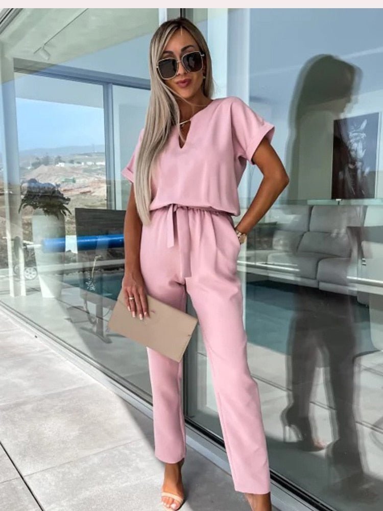 Loose fit jumpsuit with short sleeves and flow