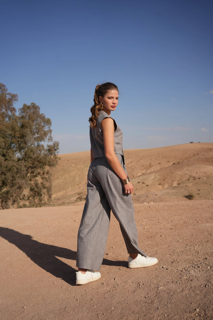 Wide Leg Trousers with Modern Relaxed Silhouette